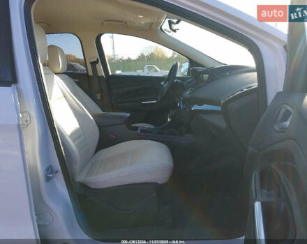 Белый Форд Эскейп, объемом двигателя 1.5 л и пробегом 120 тыс. км за 2500 $, фото 8 на Automoto.ua