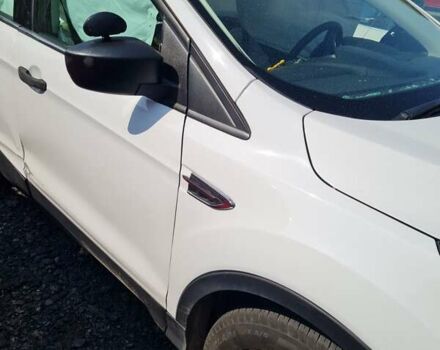 Белый Форд Эскейп, объемом двигателя 2.5 л и пробегом 170 тыс. км за 7000 $, фото 2 на Automoto.ua