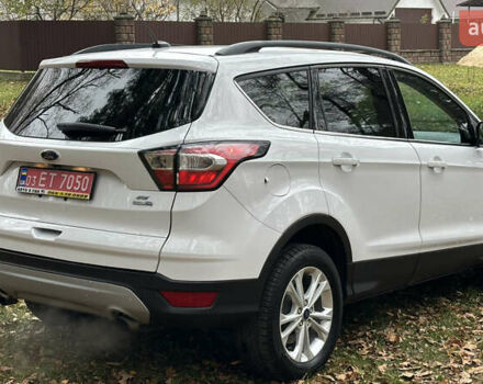 Білий Форд Ескейп, об'ємом двигуна 1.5 л та пробігом 180 тис. км за 11300 $, фото 4 на Automoto.ua
