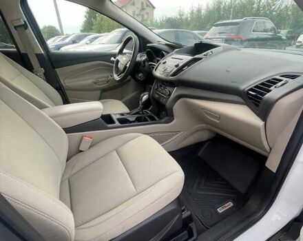 Белый Форд Эскейп, объемом двигателя 1.5 л и пробегом 269 тыс. км за 9600 $, фото 20 на Automoto.ua