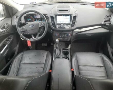 Белый Форд Эскейп, объемом двигателя 2 л и пробегом 73 тыс. км за 2900 $, фото 7 на Automoto.ua