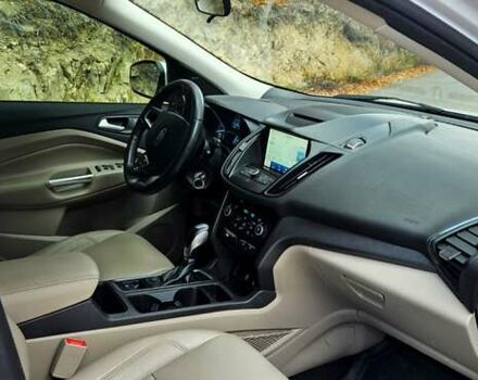 Белый Форд Эскейп, объемом двигателя 1.5 л и пробегом 147 тыс. км за 13600 $, фото 16 на Automoto.ua