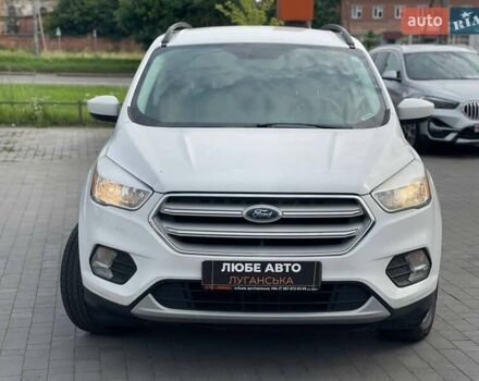 Белый Форд Эскейп, объемом двигателя 1.5 л и пробегом 269 тыс. км за 9600 $, фото 1 на Automoto.ua