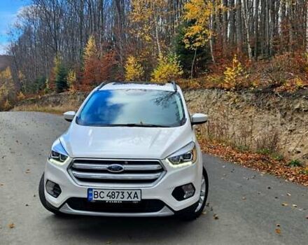 Белый Форд Эскейп, объемом двигателя 1.5 л и пробегом 147 тыс. км за 13600 $, фото 7 на Automoto.ua