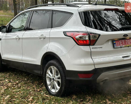 Білий Форд Ескейп, об'ємом двигуна 1.5 л та пробігом 180 тис. км за 11300 $, фото 6 на Automoto.ua