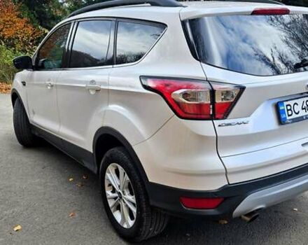 Белый Форд Эскейп, объемом двигателя 1.5 л и пробегом 147 тыс. км за 13600 $, фото 1 на Automoto.ua