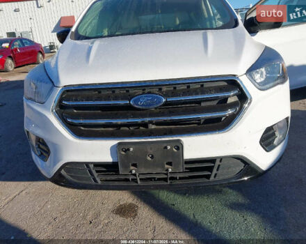 Белый Форд Эскейп, объемом двигателя 1.5 л и пробегом 120 тыс. км за 2500 $, фото 4 на Automoto.ua