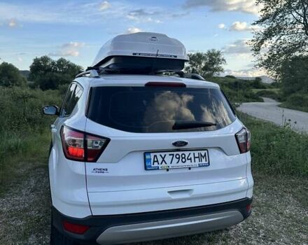 Белый Форд Эскейп, объемом двигателя 2.5 л и пробегом 160 тыс. км за 12500 $, фото 7 на Automoto.ua