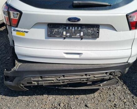 Белый Форд Эскейп, объемом двигателя 2.5 л и пробегом 170 тыс. км за 7000 $, фото 6 на Automoto.ua