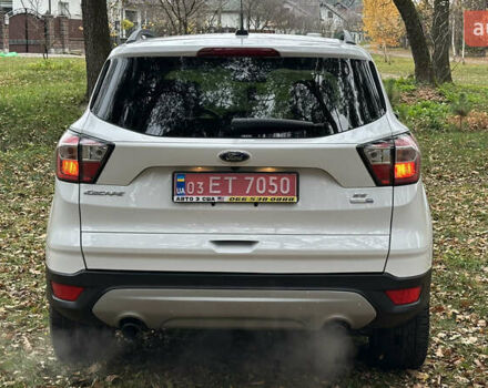 Білий Форд Ескейп, об'ємом двигуна 1.5 л та пробігом 180 тис. км за 11300 $, фото 5 на Automoto.ua