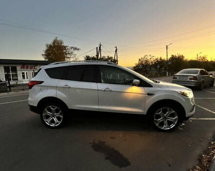 Белый Форд Эскейп, объемом двигателя 2 л и пробегом 93 тыс. км за 22000 $, фото 42 на Automoto.ua