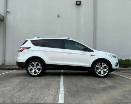 Белый Форд Эскейп, объемом двигателя 2 л и пробегом 46 тыс. км за 7000 $, фото 3 на Automoto.ua