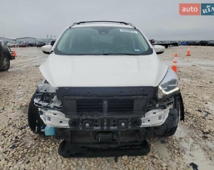 Белый Форд Эскейп, объемом двигателя 2 л и пробегом 73 тыс. км за 2900 $, фото 4 на Automoto.ua