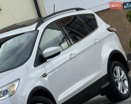Белый Форд Эскейп, объемом двигателя 1.5 л и пробегом 130 тыс. км за 13400 $, фото 5 на Automoto.ua