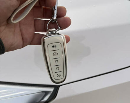 Белый Форд Эскейп, объемом двигателя 2 л и пробегом 93 тыс. км за 22000 $, фото 29 на Automoto.ua