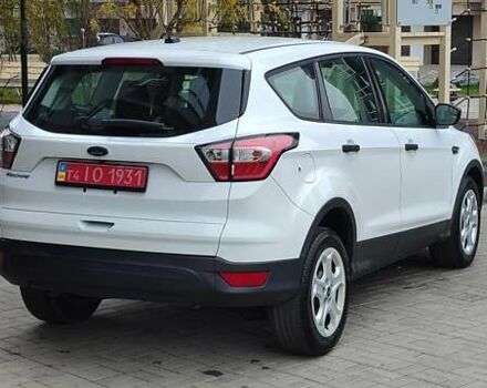 Белый Форд Эскейп, объемом двигателя 2.5 л и пробегом 113 тыс. км за 13900 $, фото 5 на Automoto.ua
