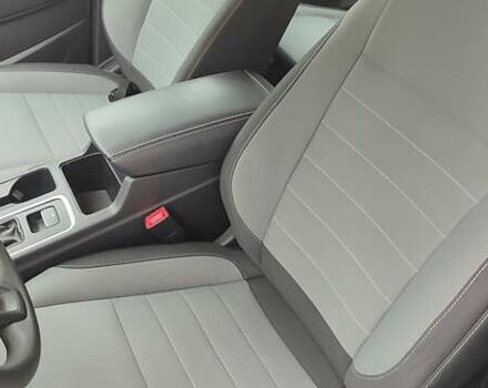 Белый Форд Эскейп, объемом двигателя 2.5 л и пробегом 113 тыс. км за 13900 $, фото 22 на Automoto.ua