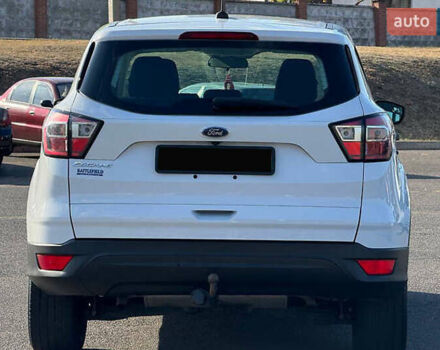 Белый Форд Эскейп, объемом двигателя 2.5 л и пробегом 97 тыс. км за 11000 $, фото 18 на Automoto.ua