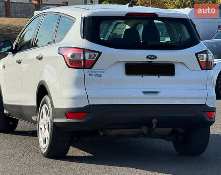 Белый Форд Эскейп, объемом двигателя 2.5 л и пробегом 97 тыс. км за 11000 $, фото 20 на Automoto.ua