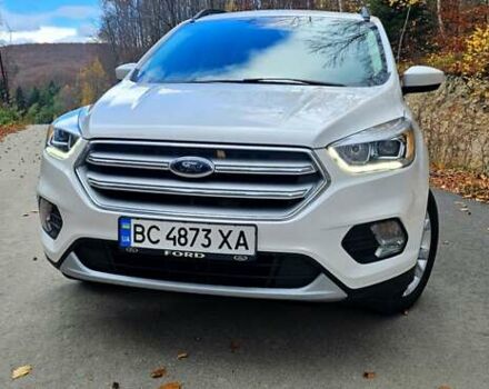 Белый Форд Эскейп, объемом двигателя 1.5 л и пробегом 147 тыс. км за 13600 $, фото 10 на Automoto.ua