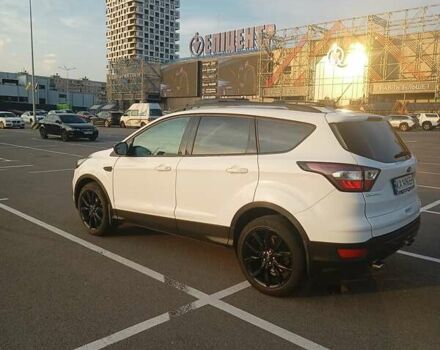 Белый Форд Эскейп, объемом двигателя 1.5 л и пробегом 62 тыс. км за 16700 $, фото 6 на Automoto.ua