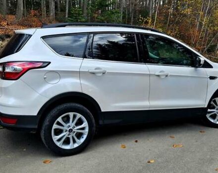 Белый Форд Эскейп, объемом двигателя 1.5 л и пробегом 147 тыс. км за 13600 $, фото 9 на Automoto.ua
