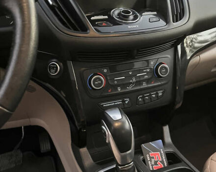 Белый Форд Эскейп, объемом двигателя 2 л и пробегом 93 тыс. км за 22000 $, фото 36 на Automoto.ua