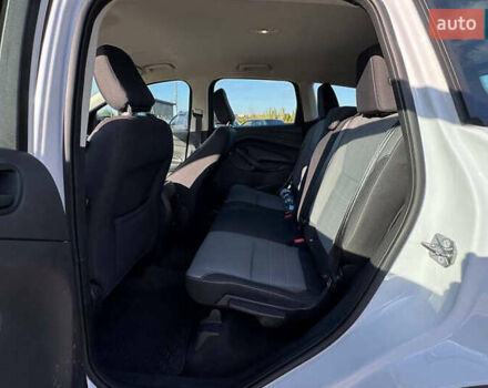 Белый Форд Эскейп, объемом двигателя 2.5 л и пробегом 97 тыс. км за 11000 $, фото 16 на Automoto.ua