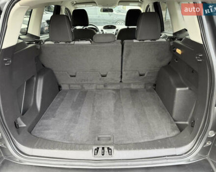 Белый Форд Эскейп, объемом двигателя 0 л и пробегом 140 тыс. км за 11800 $, фото 7 на Automoto.ua