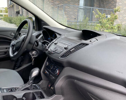 Форд Эскейп 2018 в Львове на Automoto.ua Белый Форд Эскейп, объемом двигателя 2.49 л и пробегом 63 тыс. км за 14500 $, фото 14 на Automoto.ua