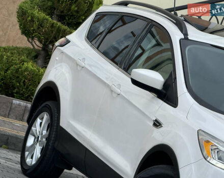 Белый Форд Эскейп, объемом двигателя 1.5 л и пробегом 130 тыс. км за 13400 $, фото 16 на Automoto.ua