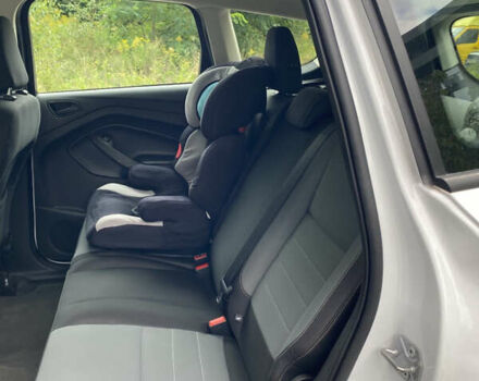 Форд Эскейп 2018 в Львове на Automoto.ua Белый Форд Эскейп, объемом двигателя 2.49 л и пробегом 63 тыс. км за 14500 $, фото 16 на Automoto.ua