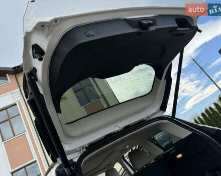 Белый Форд Эскейп, объемом двигателя 1.5 л и пробегом 130 тыс. км за 13400 $, фото 74 на Automoto.ua