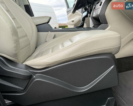 Белый Форд Эскейп, объемом двигателя 1.5 л и пробегом 130 тыс. км за 13400 $, фото 56 на Automoto.ua