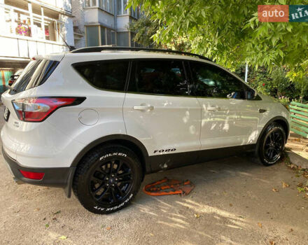 Белый Форд Эскейп, объемом двигателя 1.5 л и пробегом 52 тыс. км за 14900 $, фото 4 на Automoto.ua