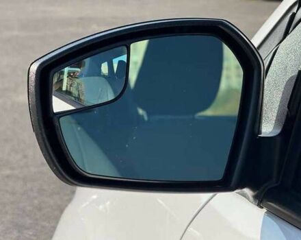 Белый Форд Эскейп, объемом двигателя 2.5 л и пробегом 90 тыс. км за 9000 $, фото 4 на Automoto.ua