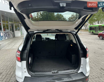 Белый Форд Эскейп, объемом двигателя 1.5 л и пробегом 95 тыс. км за 11500 $, фото 11 на Automoto.ua