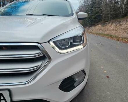 Белый Форд Эскейп, объемом двигателя 1.5 л и пробегом 147 тыс. км за 13600 $, фото 19 на Automoto.ua