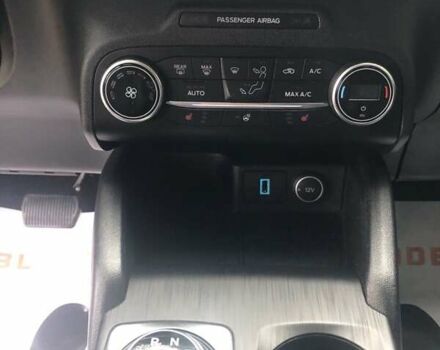 Белый Форд Эскейп, объемом двигателя 1.5 л и пробегом 70 тыс. км за 17000 $, фото 3 на Automoto.ua