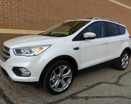 Білий Форд Ескейп, об'ємом двигуна 2 л та пробігом 45 тис. км за 5000 $, фото 2 на Automoto.ua