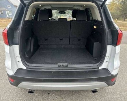 Белый Форд Эскейп, объемом двигателя 2 л и пробегом 84 тыс. км за 3700 $, фото 17 на Automoto.ua