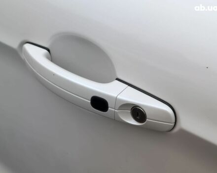 Белый Форд Эскейп, объемом двигателя 2 л и пробегом 109 тыс. км за 15290 $, фото 25 на Automoto.ua