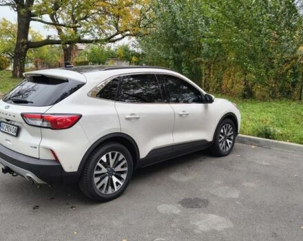 Белый Форд Эскейп, объемом двигателя 2 л и пробегом 83 тыс. км за 18999 $, фото 4 на Automoto.ua