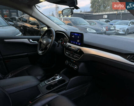 Форд Эскейп 2019 в Львове на Automoto.ua Белый Форд Эскейп, объемом двигателя 1.5 л и пробегом 129 тыс. км за 16500 $, фото 39 на Automoto.ua