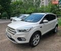Белый Форд Эскейп, объемом двигателя 2 л и пробегом 140 тыс. км за 15300 $, фото 1 на Automoto.ua