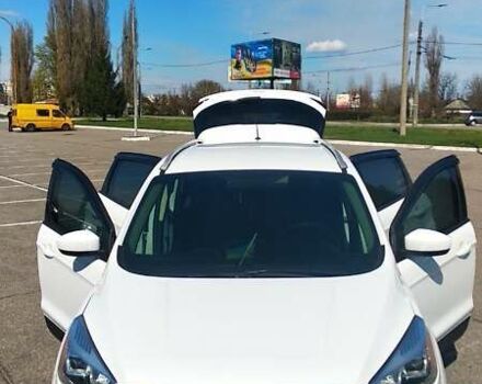 Белый Форд Эскейп, объемом двигателя 2.49 л и пробегом 75 тыс. км за 15000 $, фото 2 на Automoto.ua