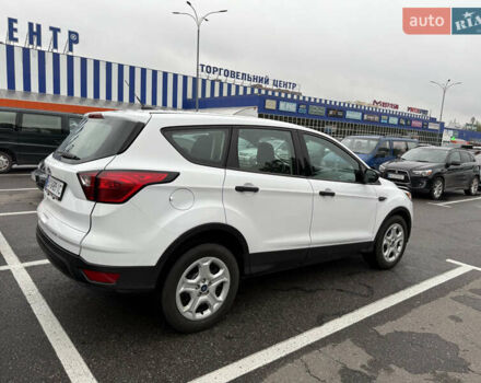 Белый Форд Эскейп, объемом двигателя 2.49 л и пробегом 131 тыс. км за 13300 $, фото 21 на Automoto.ua