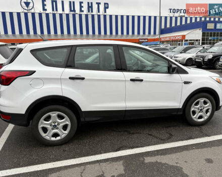 Белый Форд Эскейп, объемом двигателя 2.49 л и пробегом 131 тыс. км за 13300 $, фото 15 на Automoto.ua