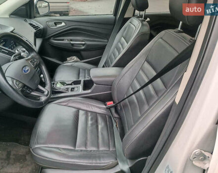 Белый Форд Эскейп, объемом двигателя 2 л и пробегом 109 тыс. км за 15290 $, фото 19 на Automoto.ua