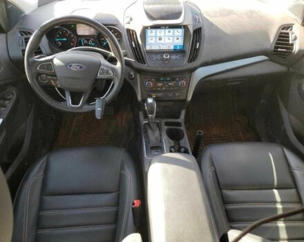 Белый Форд Эскейп, объемом двигателя 0 л и пробегом 111 тыс. км за 2000 $, фото 7 на Automoto.ua